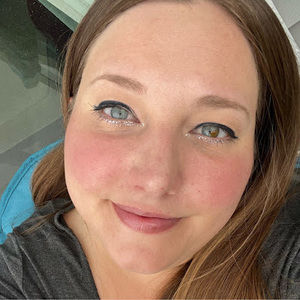 Meet your Posher, Victoria